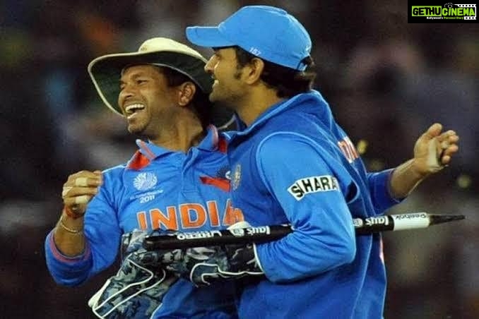 Sachin Tendulkar Instagram - Your contribution to Indian cricket has been immense, @mahi7781. Winning the 2011 World Cup together has been the best moment of my life. Wishing you and your family all the very best for your 2nd innings.