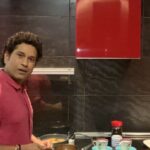 Sachin Tendulkar Instagram – The growing issue of food waste is a concern as there are millions who go without food every day.
Here’s me doing my bit towards Zero Food Waste.
 
Also check out how my friends from DBS have taken on the challenge of Zero Food Waste and have sparked a better world in the new episode of #DBSSparks 🎥 ➡️ @dbsbankindia.