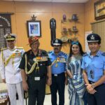 Sachin Tendulkar Instagram - Honoured to be with the gentlemen who lead our Armed Forces - Air Chief Marshal RKS Bhadauria (@indianairforce), General Bipin Rawat (@indianarmy.adgpi ), Admiral Karambir Singh (@indiannavy), and also Mrs. Asha Bhadauria. #AFDay19