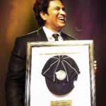 Sachin Tendulkar Instagram - Sketches like these make you feel special. This is a memory that I shall treasure. Thank you @nithiyapandi for this wonderful digital sketch. #FanFriday