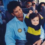 Sachin Tendulkar Instagram - When you are around time flies like a 6 too.. which you have enacted in this pic! It was such a joy to see you crawl out of my lap and grow into a beautiful young lady. I am so proud of you and lucky to have a daughter like you. #InternationalDaughtersDay