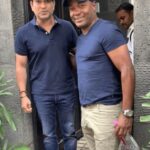 Sachin Tendulkar Instagram – Great way to welcome the weekend … surprise visit from a good friend. Chillin’ with #BrianLara 😉 #FridayFun