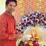 Sachin Tendulkar Instagram - सर्वांना गणेशचतुर्थीच्या हार्दीक शुभेच्छा. गणपती बाप्पा मोरया , मंगलमुर्ती मोरया. Happy Ganesh Chaturthi to everyone. #GanpatiBappaMorya