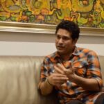 Sachin Tendulkar Instagram - A very funny incident took place during one of my surgeries. Guess!! What had happened? Watch the full video on my app #100MB now.