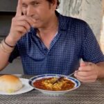 Sachin Tendulkar Instagram – Be it a Sunday or a Monday, I’ll take Misal Pav any day!

#misalpav #foodie #sundaybrunch
