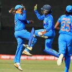 Sachin Tendulkar Instagram - Brilliant finish by the #WomenInBlue! The picture says it all! Here we come Lord's! My best wishes for the final against England! #AUSvIND #WWC17