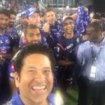 Sachin Tendulkar Instagram - Sensational match last night! @mumbaiindians showed that it's never over till its over! #NeverGiveUp 🏆