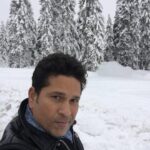 Sachin Tendulkar Instagram – 50cms of snowfall in the night. The whole place looked sureal. Good change to be away from the hustle and bustle of the city.