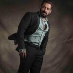 Salman Khan Instagram - To all my fans.. thank u for your love support n concern. Khayal rakho apna n parivaar ka. God bless n loveee u tooo...
