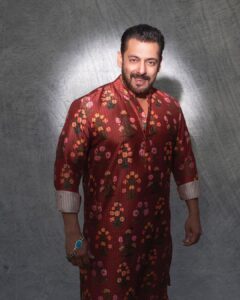 Salman Khan Instagram - Wishing all a v Happy Diwali n a prosperous new year ... stay safe 
Styled by @ashley_rebello