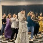 Salman Khan Instagram – Dabangg girls on a roll.. cameraman jo piche ho aur jo dikh nahiin raha woh hai #SajidNadiadwala ….. @wardakhannadiadwala @skfilmsofficial #Dabangg3