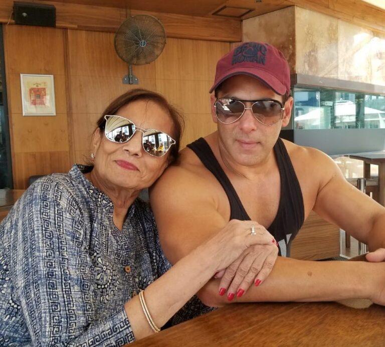 Salman Khan Instagram - With the love of my life .