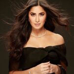 Salman Khan Instagram - Ek sundar aur shusheel ladki jiska Naam hai @katrinakaif .... swagat hai aapka #Bharat ki zindagi mein ....