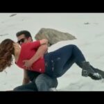 Salman Khan Instagram - Eid Mubarak to all my loved ones . http://bit.ly/IFoundLoveOfficialSong #Race3WaaliEid #Race3InCinemas