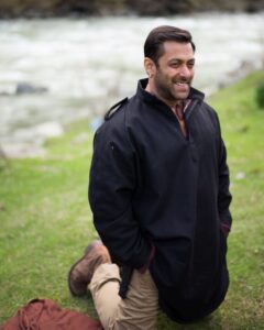 Salman Khan Instagram - Tears of gratitude . To all my loved ones who are with me and never lost hope . Thank you for being there with all the love and support . God Bless