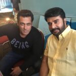 Salman Khan Instagram – With Kerela’s shining star #mammootty @indiansuperleague