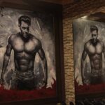 Salman Khan Instagram – Paintings inside my chalet at the Bigg house set dekho sirf #BeingInTouch pe
Android Store : https://bitly.com/BeingInTouch
iTunes Store : http://bit.ly/Beingintouch