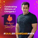 Salman Khan Instagram - Congratulations to Bharat Ka Super Entertainment App @Chingari_IN for completing an amazing 1st anniversary. Aise hi content banate raho, aur talent ki Chingari jalate raho. Be a part of the celebration on #SaalEkChingariAnek. Link in bio.
