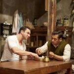 Salman Khan Instagram – Khana kha rahe hai! Talk later. #Tubelight 
@SohailKhanofficial @tubelightkieid