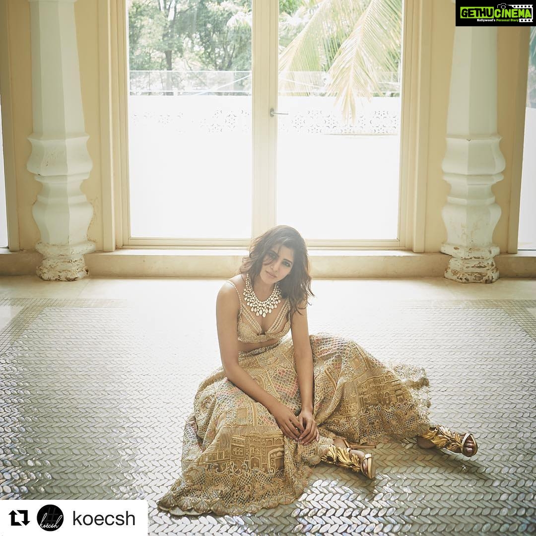 Samantha Instagram - The @KOECSH Lovestory Lehenga 2.0 by @kreshabajaj . . Another day, another picture of this beautiful bride-to-be @samantharuthprabhuoffl playing muse for our new Lovestory Lehenga. Lenses by the brilliant @rohanshrestha and jewels by @vanrajzaveri. . . What Lovestory details can you spot? . . Hair and makeup by the lovely @tokala.ravi, @chkrapu.madhu . . #love #koëcsh #lovestorylehenga #koecsh #studio #mumbai #bridal #koecshbykreshabajaj #kreshabajaj