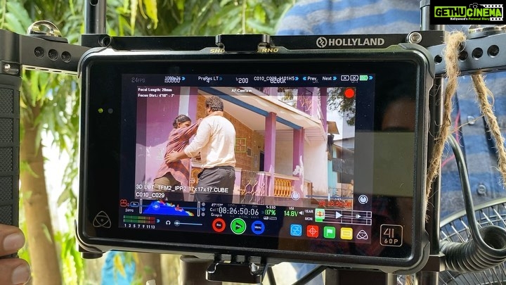 Samantha Instagram - A special special thankyouuuu to my person @yannickben π€π for training me to do all of my own stunts (yes all of them ).. for pushing me to give it my all even when every part of my body ached (thanks for the pain killers by the way ) .. I have a solid fear of heights but I jumped off that building only because I knew you had my back .. lots and lots of love @yannickben #familymanseason2