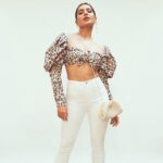 Samantha Instagram - #loveitcouldntwearit #2020 📷 @eshaangirri