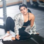 Samantha Instagram - Posted @withregram • @urlife.co.in U don’t get the perfect BUTT by just sitting on it ! Get up Get Moving Get FIT, FIERCE & FABULOUS @urlife.co.in X @samantharuthprabhuoffl 📸 @thehouseofpixels @jukalker @sadhnasingh1 #wellness #body #mind #nutrition #selfcare #FitterwithApollo #Fittertogether #apollolifestudio #HyderabadHealth #fitnessmotivation #HyderabadFitness #HealthyLiving #transformation #upasanakaminenikonidela #samantharuthprabhu #nutrition #healthyfood #healthylifestyle #corona #indiafightscorona #lockdown2020 #quarantinelife #socialdistancing #URLife