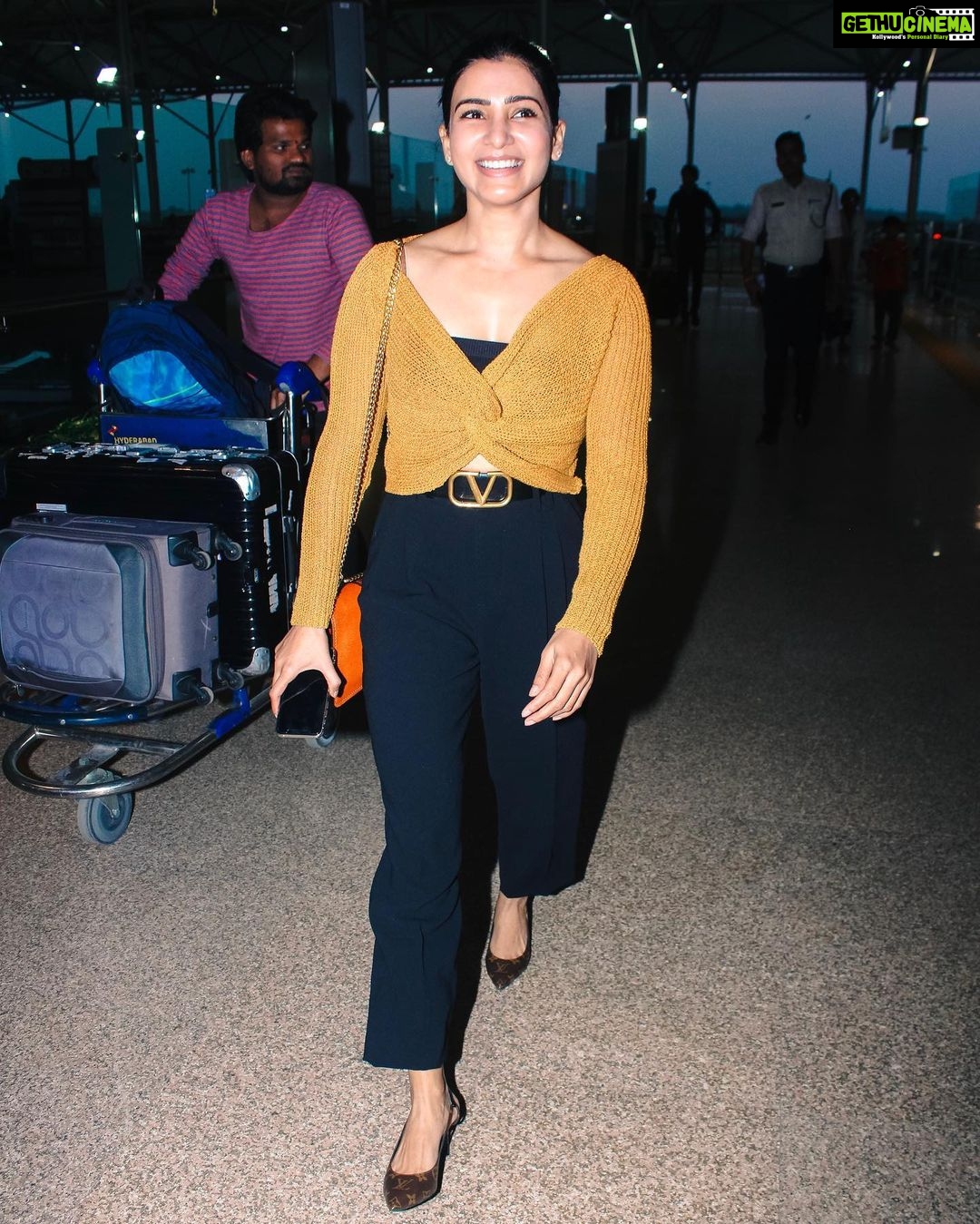 Samantha Instagram - "No don’t take my picture” said no woman ever 🤓 ... 📷 @artistrybuzz .. back to the grind @aryan_daggubati 🤗 💓