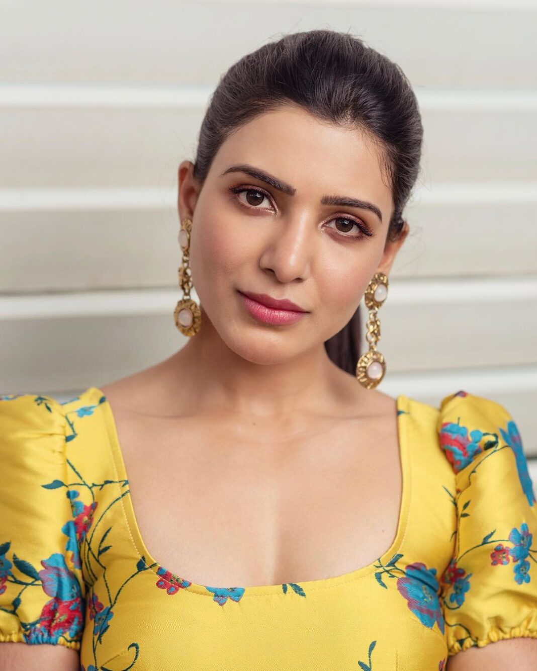 Samantha Instagram - The journey to being comfortable in your own skin .. might be long might be hard but when it happens .....Magic💫 💫 📷 @akshay.rao.photography