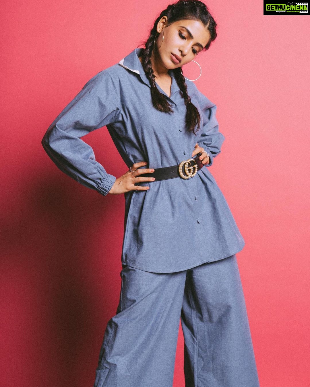 Samantha Instagram - Outfit and styling @jukalker 🔥 📷 @eshaangirri
