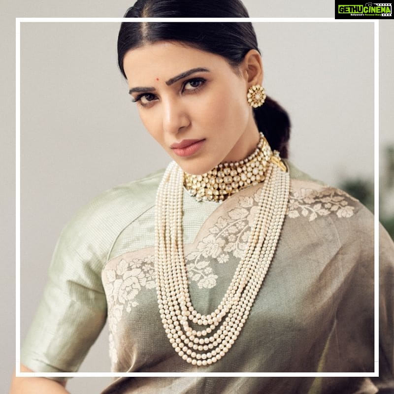 Samantha Instagram - My love for sarees will always be the greatest ... styled by @jukalker .... ❤@ekayabanaras @archanaraolabel ekaya X archana rao Jewellery @kishandasjewellery Makeup & hair @sadhnasingh1 📸 @irfanintekhab