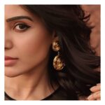 Samantha Instagram – Outfit by @esseclothing
Vintage @chanelofficial earring by @viangevintage
Styled by @jukalker
📸 @aryan_daggubati 
Makeup & hair by @tokala.ravi @chakrapu.madhu