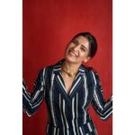 Samantha Instagram - @jukalker @akshay.rao.photography you guys didn’t think that the rest of my hands were important .. 😎so be it 🤓