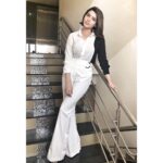 Samantha Instagram – ❤️ this 70’s look by @houseofeda styled by @jukalker Makeup @makeupbyharika for the opening of  Lakmé Salon in Nellore 😊