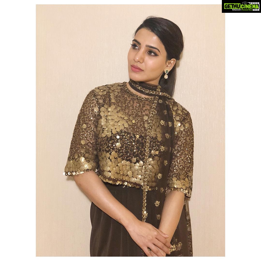 Samantha Instagram - ❤️❤️ @sabyasachiofficial @psatyanarayansons