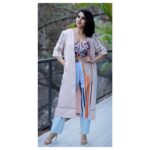 Samantha Instagram - #rangasthalamonmarch30th Outlined shimmer trench/ back tie bralette and geometric pants by @kanikagoyallabel styled by @jukalker pic credit @raviteja7894 H&M @chakrapu.madhu @tokala.ravi