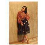 Samantha Instagram - #Rangasthalampromotions in @dhruvkapoor styled by @jukalker pic credit @raviteja7894 💕💕
