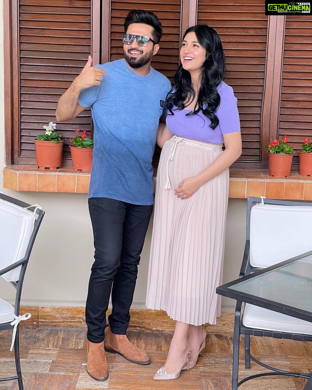 Sarah Khan - 548.3K Likes - Eid Mubarak 💕🤰🏻✨🦄
@falakshabir1