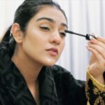 Sarah Khan Instagram - @beautifybyamna_ @suleman.hameed_ Created this look by using my favourite Pakistani makeup brand 😍 Makeup products for this look. Get 10% discount use code “BBABYSULEMAN” at bbabysuleman.com ——————————- Follow these rules to win gift hamper from your fav beauty brand @beautifybyamna_ - Tag 3 friends into this post , share on your IG story, you and your friends must follow @beautifybyamna_ @suleman.hameed_ @sarahkhanofficial One Random lucky winner will announce on @beautifybyamna_ page on December 15th ,202. Good luck!💞 . . . PR by @windmilepr 🎥 @abdulsamadzia