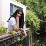 Sarah Khan Instagram - 💖 👚 @uxmofficial 📸 @asadsyed4 💄 @shaheen.h786 Karachi - The City of Lights