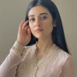 Sarah Khan Instagram – @meeras.ns Karachi, Pakistan