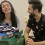 Sarah Khan Instagram - Remember when we finally opened that mysterious green box and found out Ariel was behind it with its much needed #ArielWorkForHome campaign? There were a few challenges that we were supposed to choose from to perform and here we are doing just that! So proud of Ariel for taking this initiative and making sure we come out of this pandemic saying goodbye to gender roles and #ShareTheLoad Take a part in the #ArielWorkForHome challenge, dont forget to tag us and @ariel.pakistan to win a washing machine