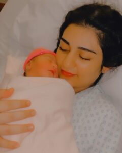 Sarah Khan Instagram - Meri Pyaari Alyana, Meri zindagi ♥️ SUBHANALLAH ✨