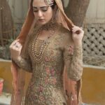 Sarah Khan Instagram - Wearing @farahandfatima Jewellery @Bukhari_accessories #AKD