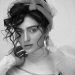 Sarah Khan Instagram - 🌺