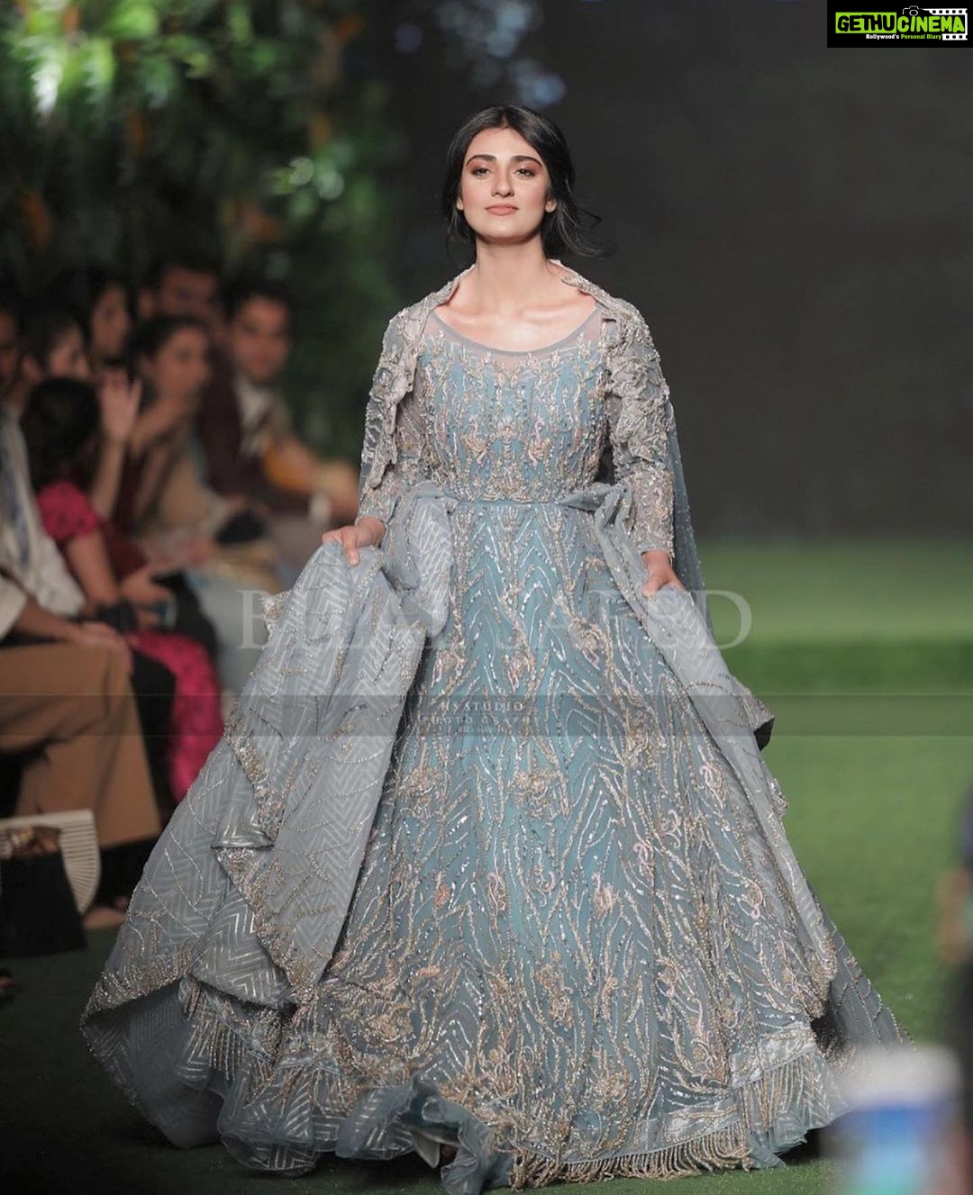 Pakistani dresses deals 2019 instagram