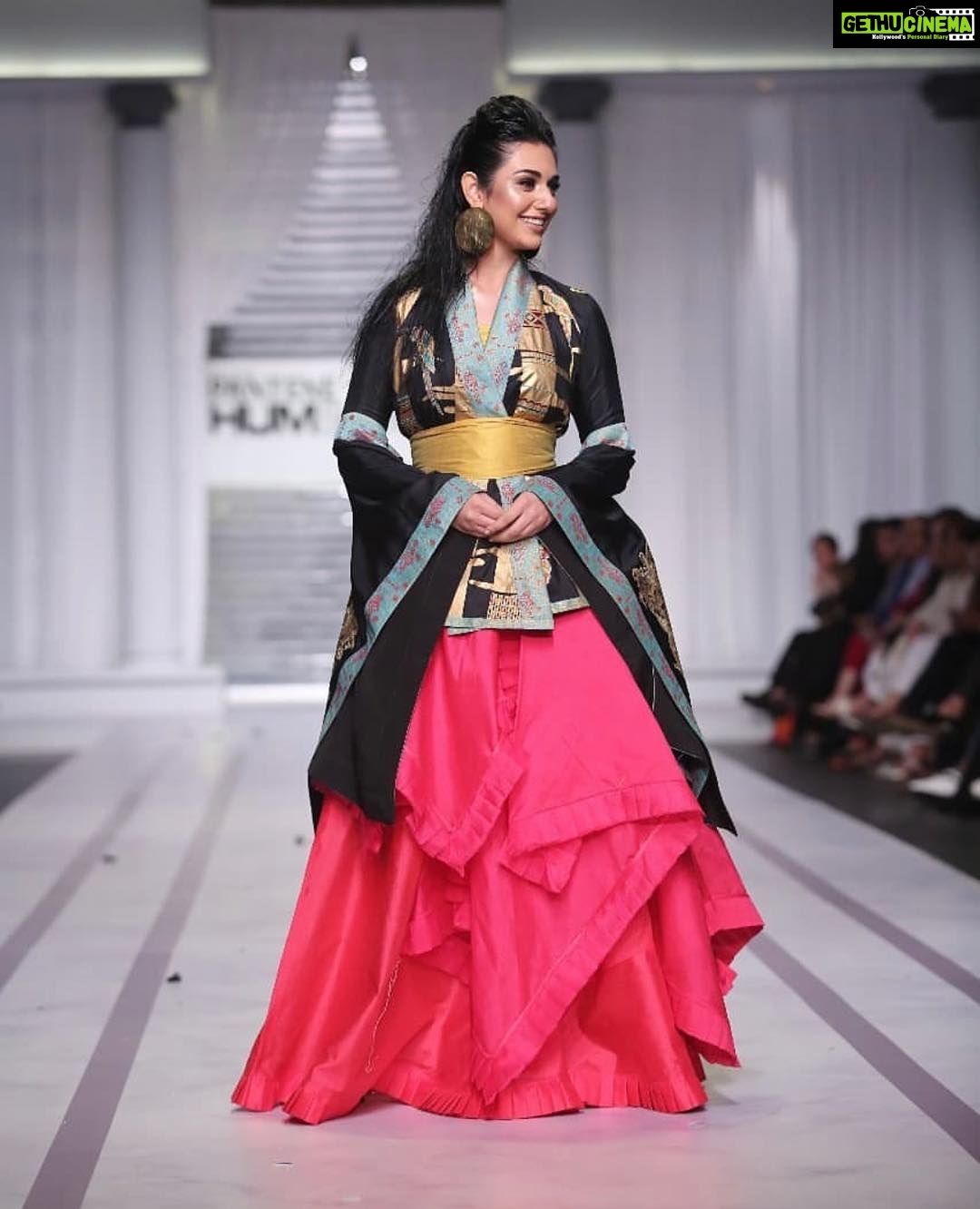 Sarah Khan Instagram - Walked for the favourite of us all @wardhasaleemofficial #humshowcase19 Makeup done by @ikramgoharofficial *my new favourite*