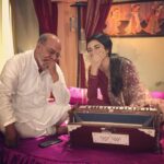 Sarah Khan Instagram - Ustaad Faraghat aur GaitiAra kaa riyaaz! 🤪 #deewareshab @mohammedahmedsyed