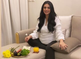 Sarah Khan Instagram - During this phase of my life, @proatmeal.pk has made a significant difference in my health.♥️ My nutritionist, Tayaba, has entirely changed the way I think about food and I get greater treatment from her than from other nutritionists. I strongly recommend Tayaba and her team for their excellent meal plans! P.S. Can’t wait to begin my postpartum weight loss journey with her.🤩