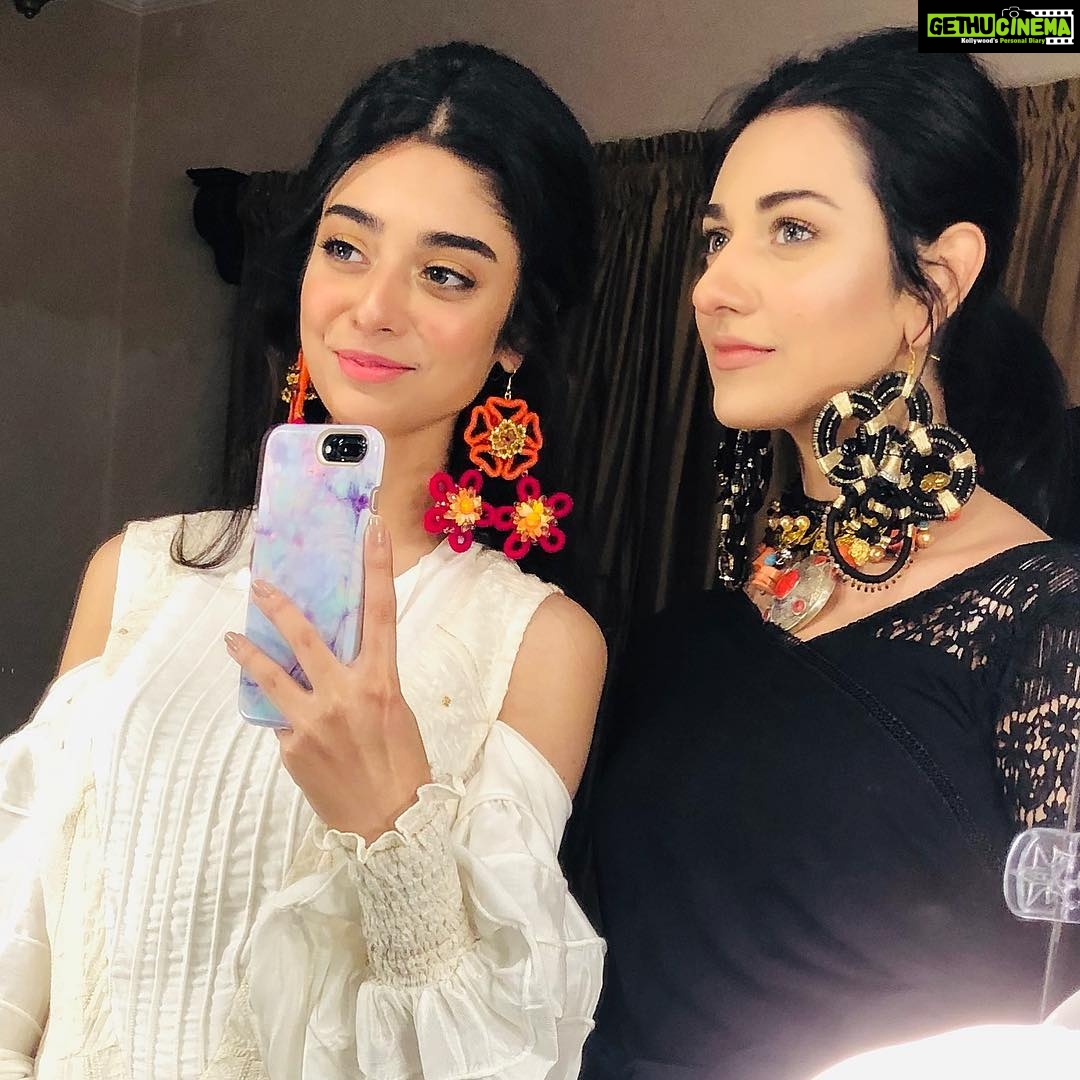 Sarah Khan Instagram - @noorzafarkhann @humaadnanofficial